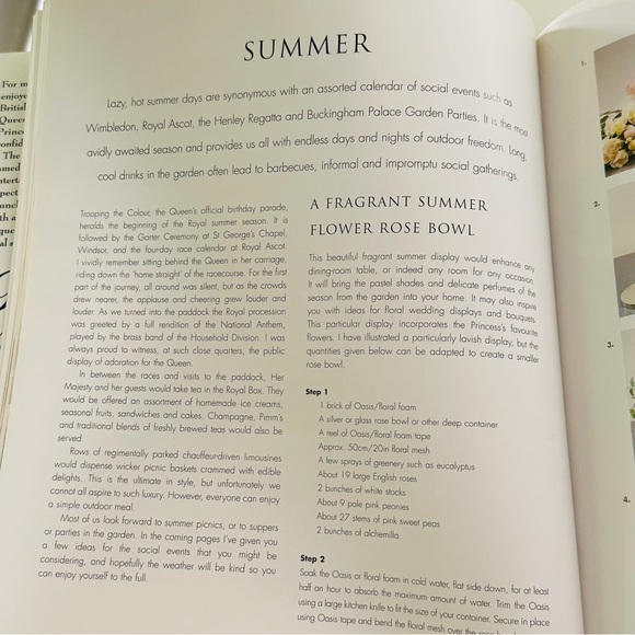 In The Royal Manner Paul Burrell Hardcover Book - Picture 7 of 16